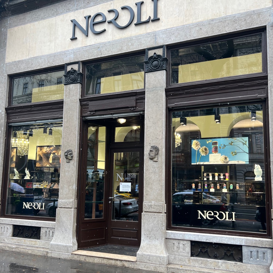 NEROLI Luxus Parfüméria Facebook ad