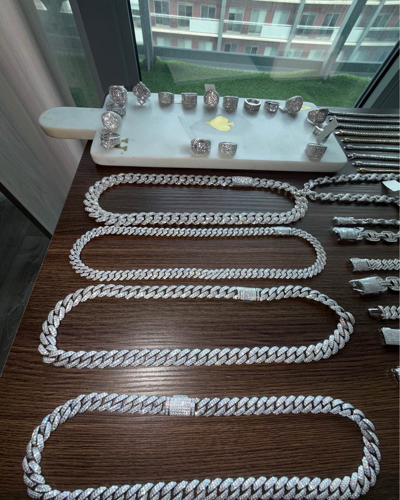 Rbvlt Jewellery Facebook ad: VVS MOISSANITE JEWELLERY (Cubans,Tennis, Rings )