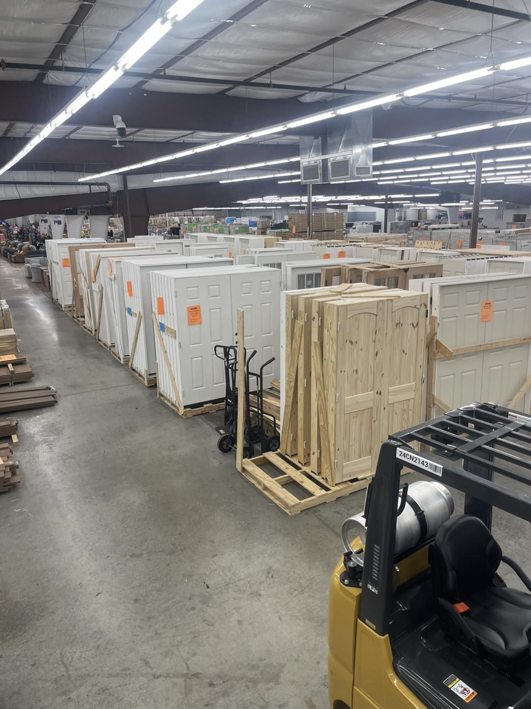 Quincy Warehouse Bargains Facebook ad