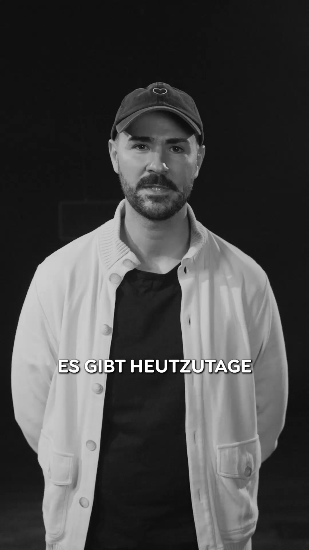 Greator Facebook ad: Ein Raum. Zwei Sessel. Ein Durchbruch.