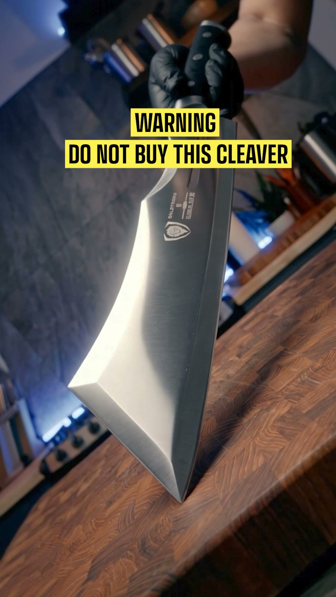 Dalstrong Facebook ad: Annihilator Cleaver + Free Stand