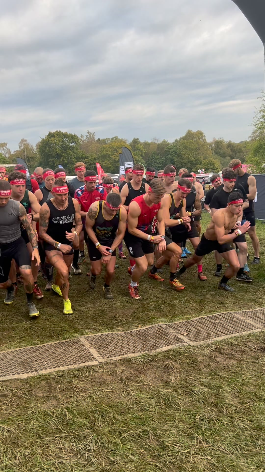 Spartan Race UK Facebook ad: RALLY YOUR CREW