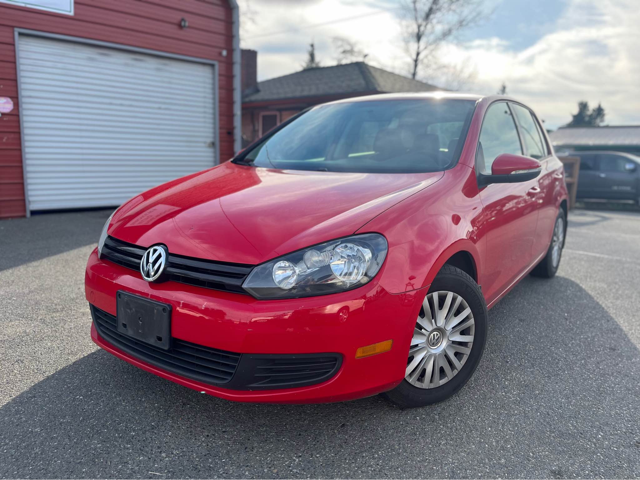 Sam Sam Facebook ad: 2014 Volkswagen Golf 2.5L Hatchback Sedan 4D