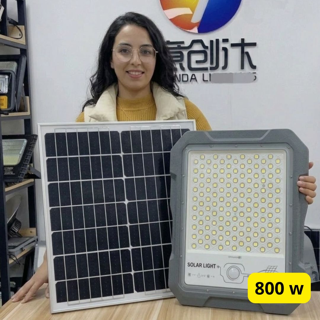 Solar Invest Maroc Facebook ad: Éclairez GRATUITEMENT avec l'énergie solaire!