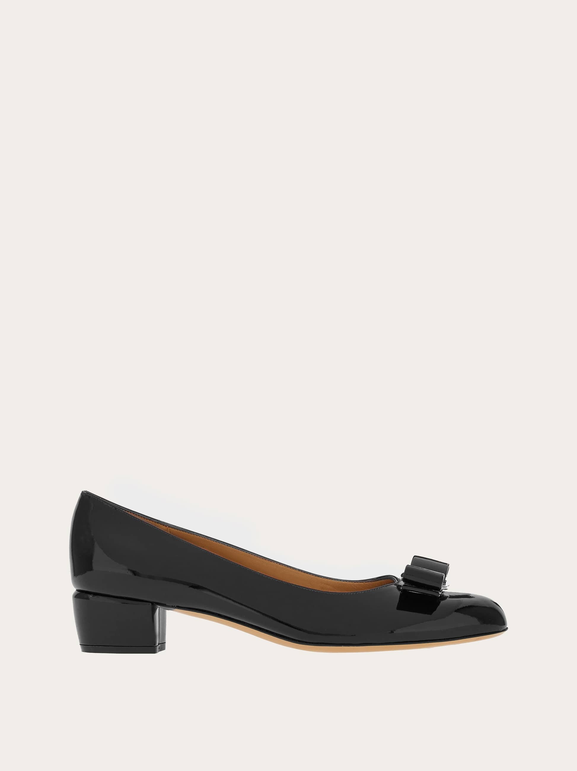 FERRAGAMO Facebook ad