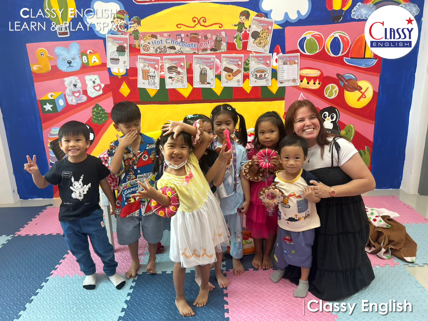 Classy English Learn and Play Space เรียนภาษาแบบอินเตอร์ Facebook ad: เรียนภาษาอังกฤษแบบนี้แหละ