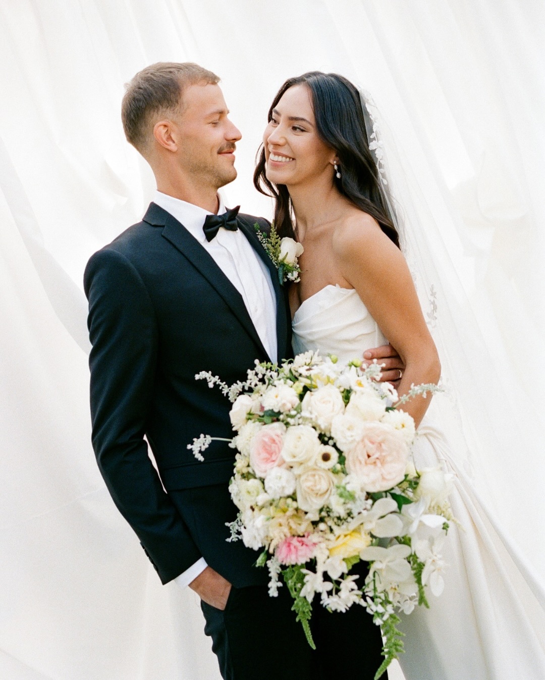 Photography by Julia Hindy Facebook ad: A & E’s perfect September wedding captured on…