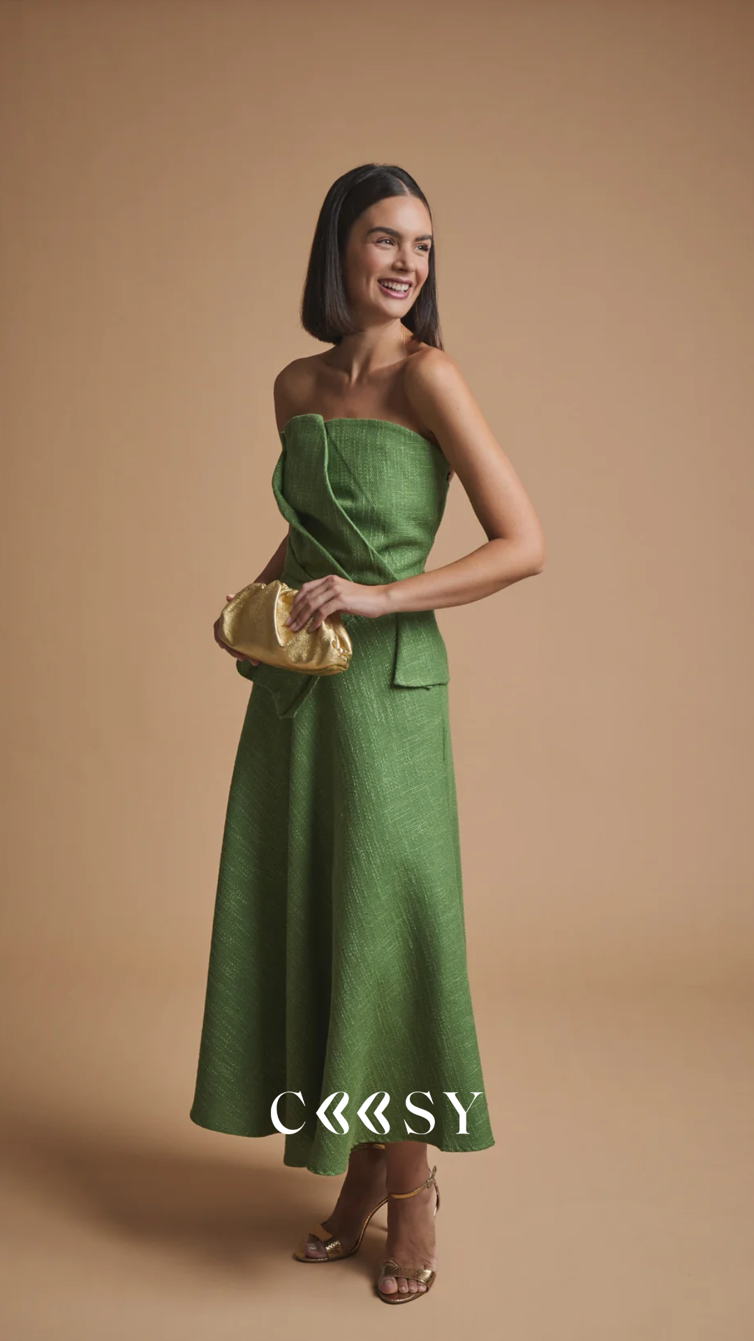 Coosy Facebook ad: Looks de Invitada