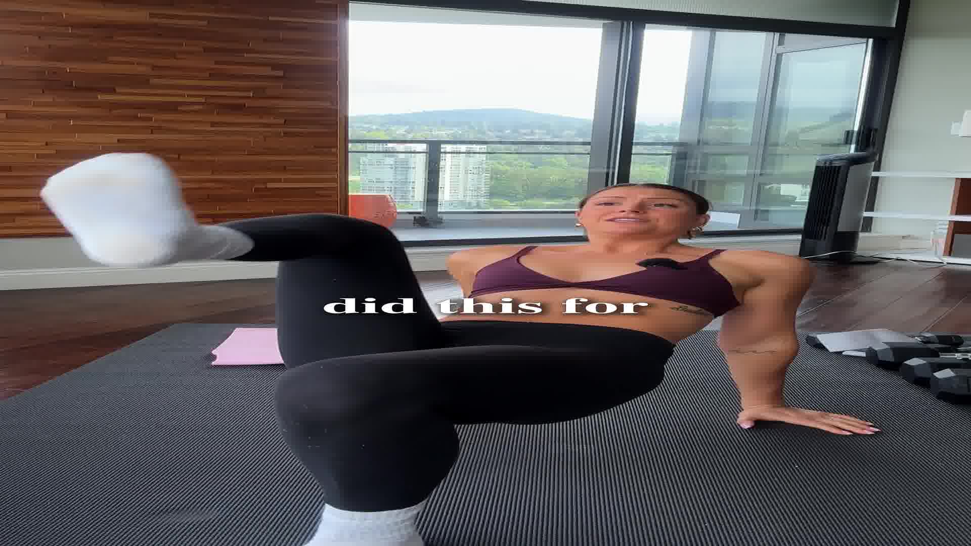 Studio Era by Madelaine Rascan Facebook ad: Start Your Fitness Glow-Up