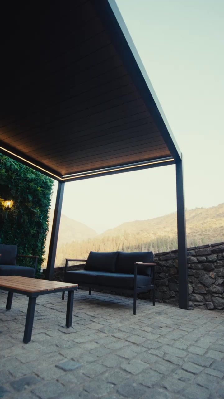pergolux.au Facebook ad: Transform Your Outdoor Space Today