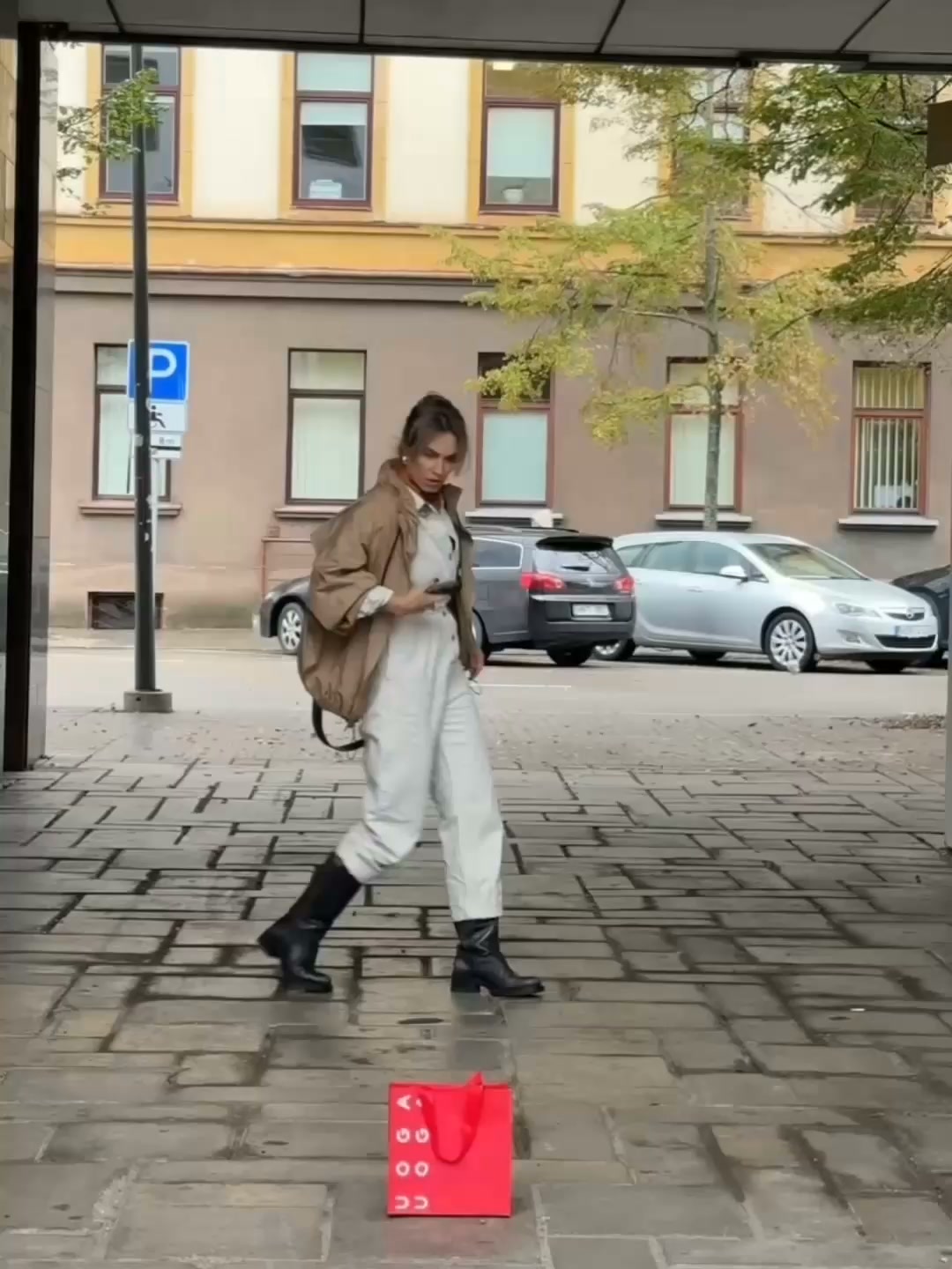 Uoga Uoga Facebook ad: Viskuo pasirūpinom!