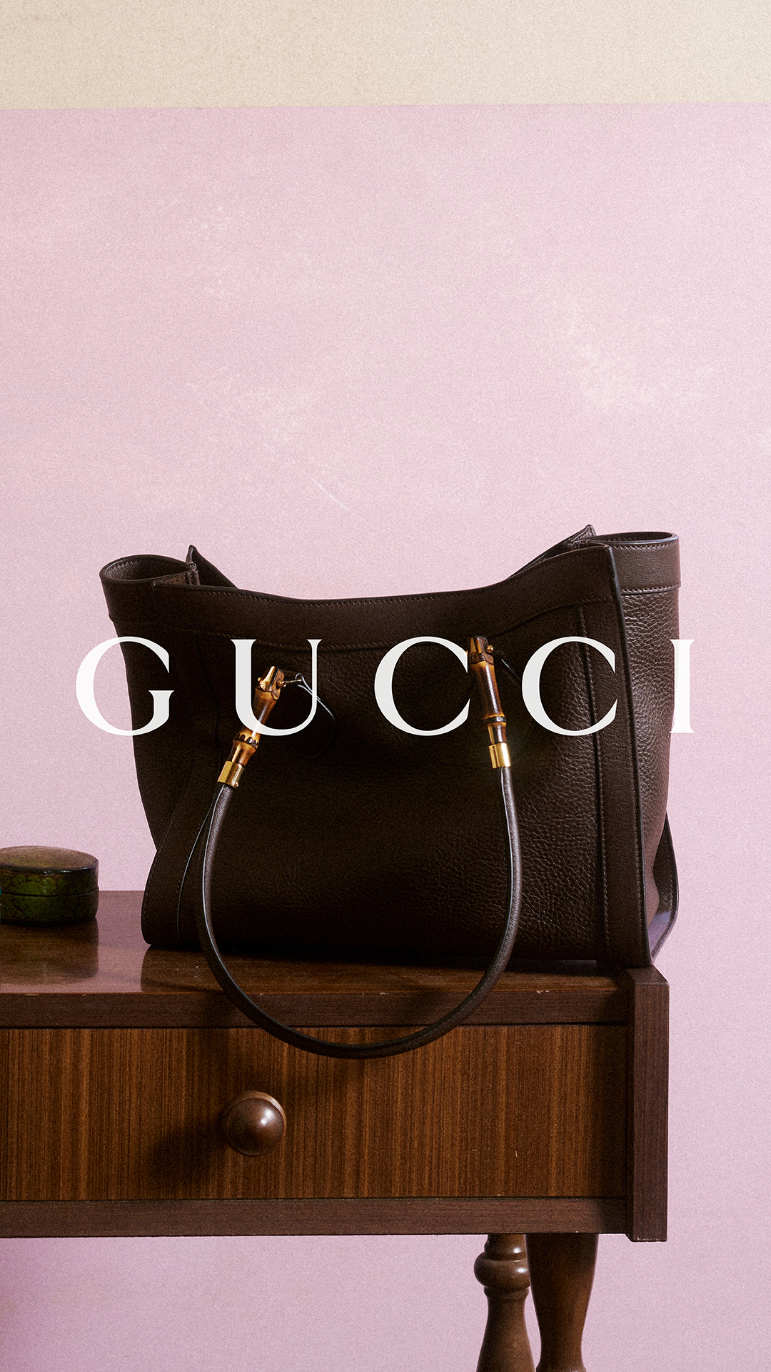 Gucci Facebook ad