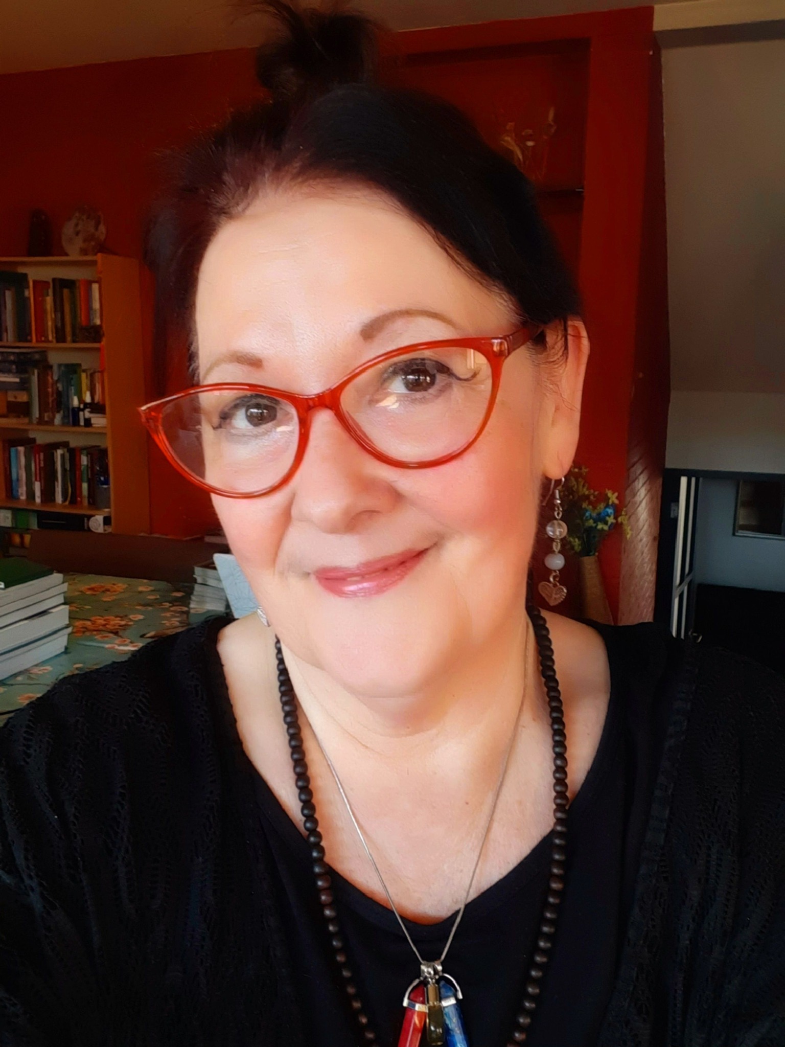 Mieke Coigné Facebook ad: Als je je verdriet en pijn diep in…