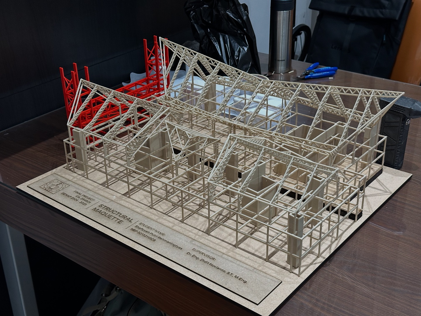 surabayakilat.3dprint Facebook ad: By Request: Cetak PLA + jasa Edit