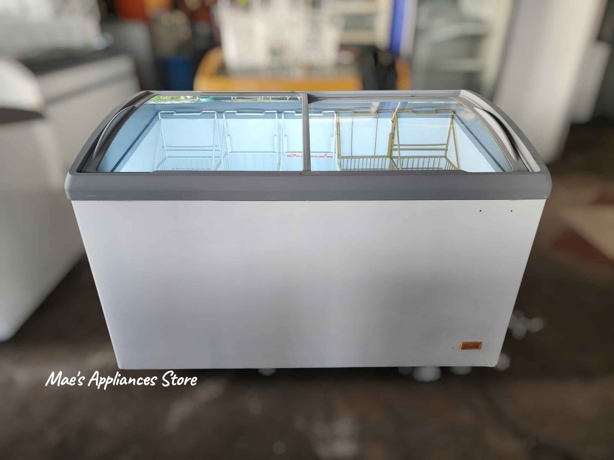 Mae Anevir Facebook ad: Curved Chest Freezer Inverter