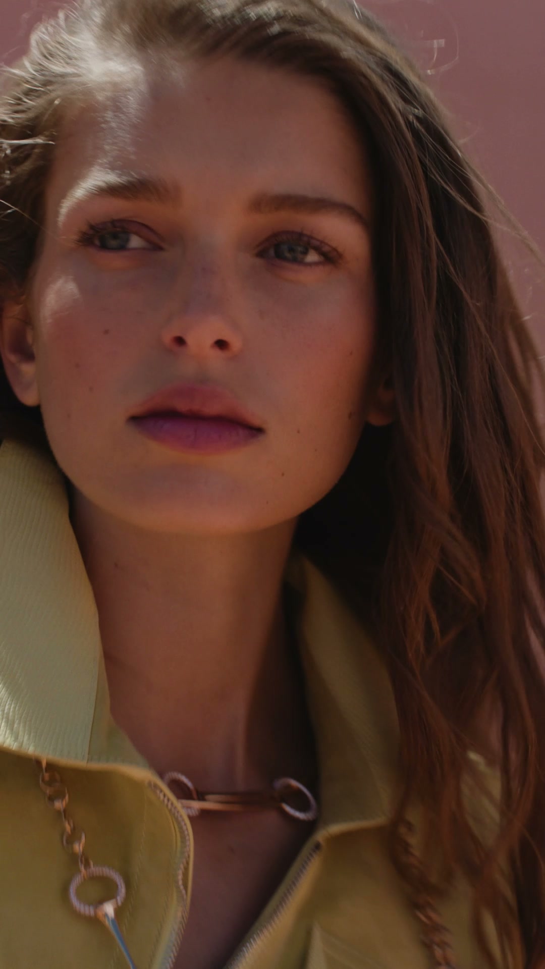 Hermès Facebook ad: Ride on! All set for a colorful escapade.