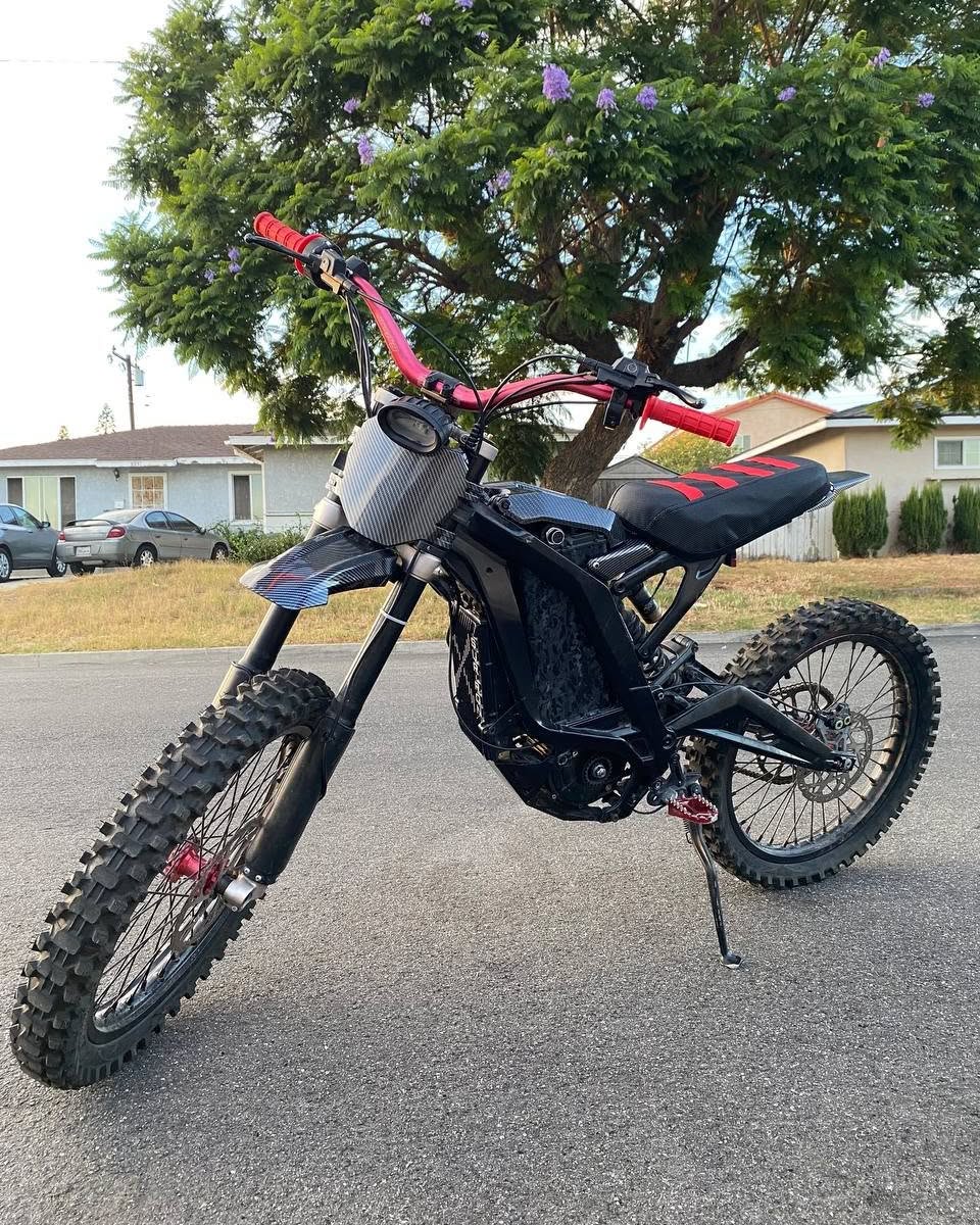Dueyy Doww Facebook ad: 2023 Surron LBX Low Miles