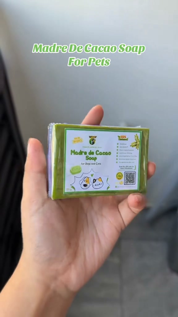 WOOF Premium Organic Dog Shampoo and Soap Facebook ad: Chat with us