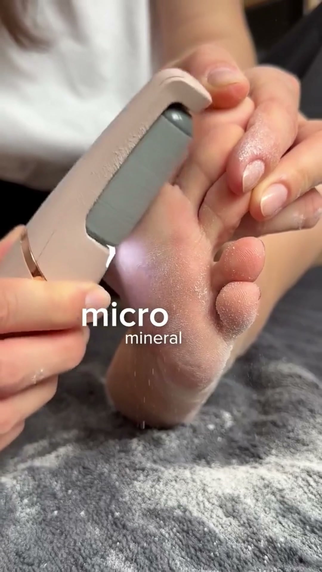 Nuvé Facebook ad: Baby soft feet in 5 minutes flat