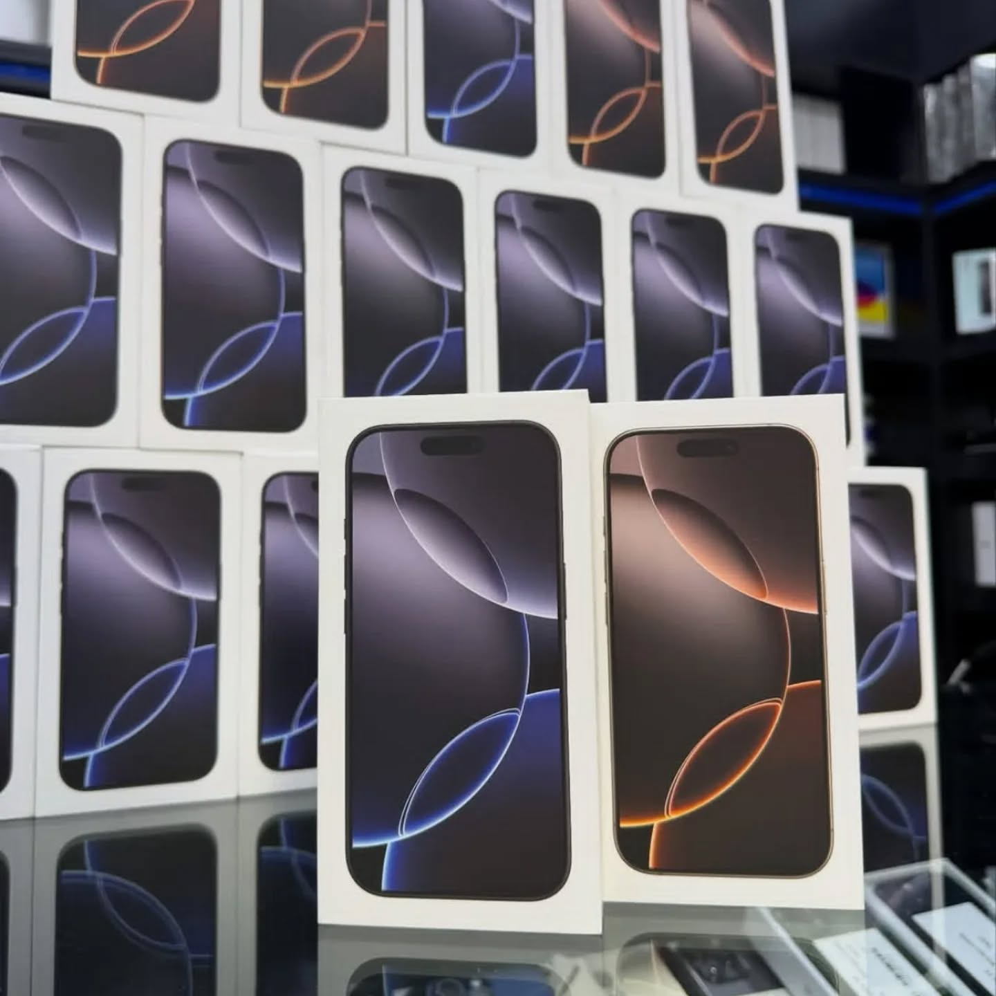 applestation.isb Facebook ad: iPhone 16 PRO MAX Hongkong