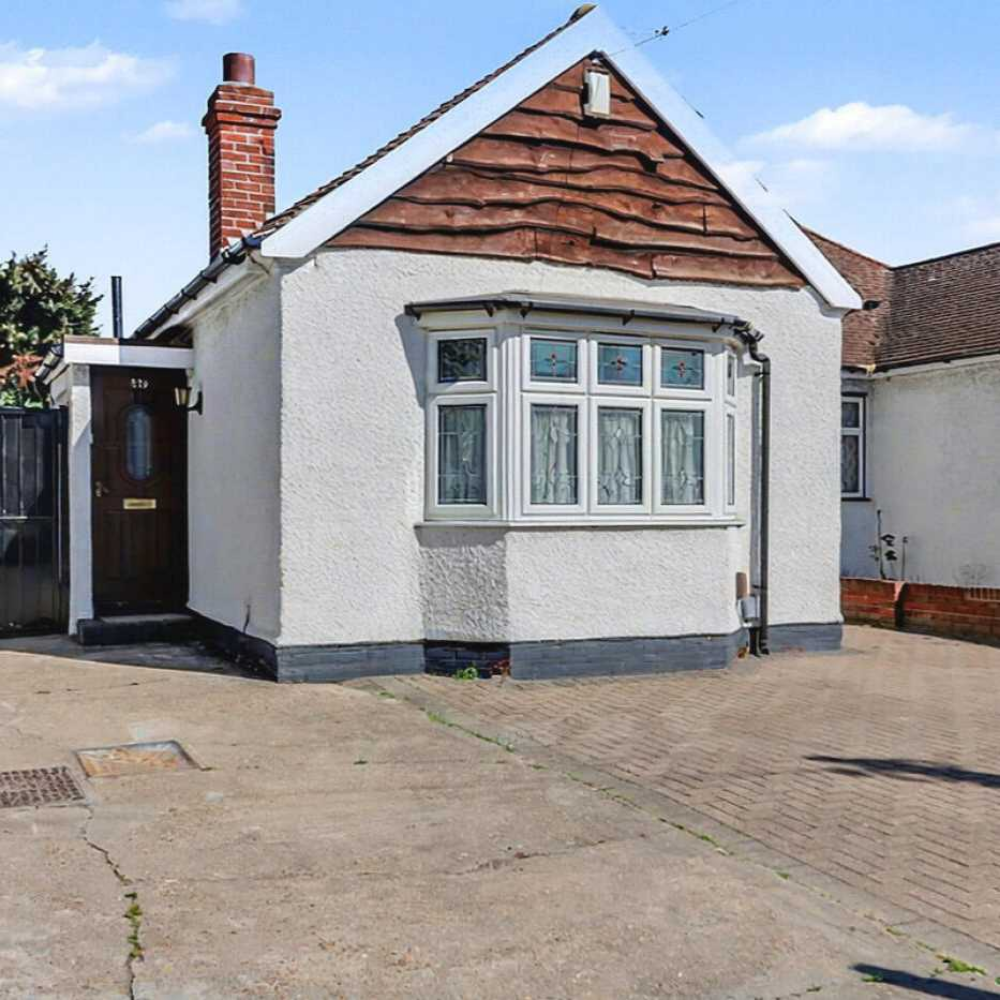 Barkingside haart Facebook ad