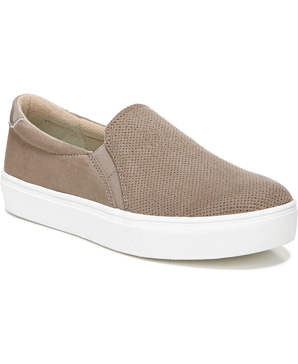 Macy's Facebook ad: Step into the season ahead with boots, sneakers…