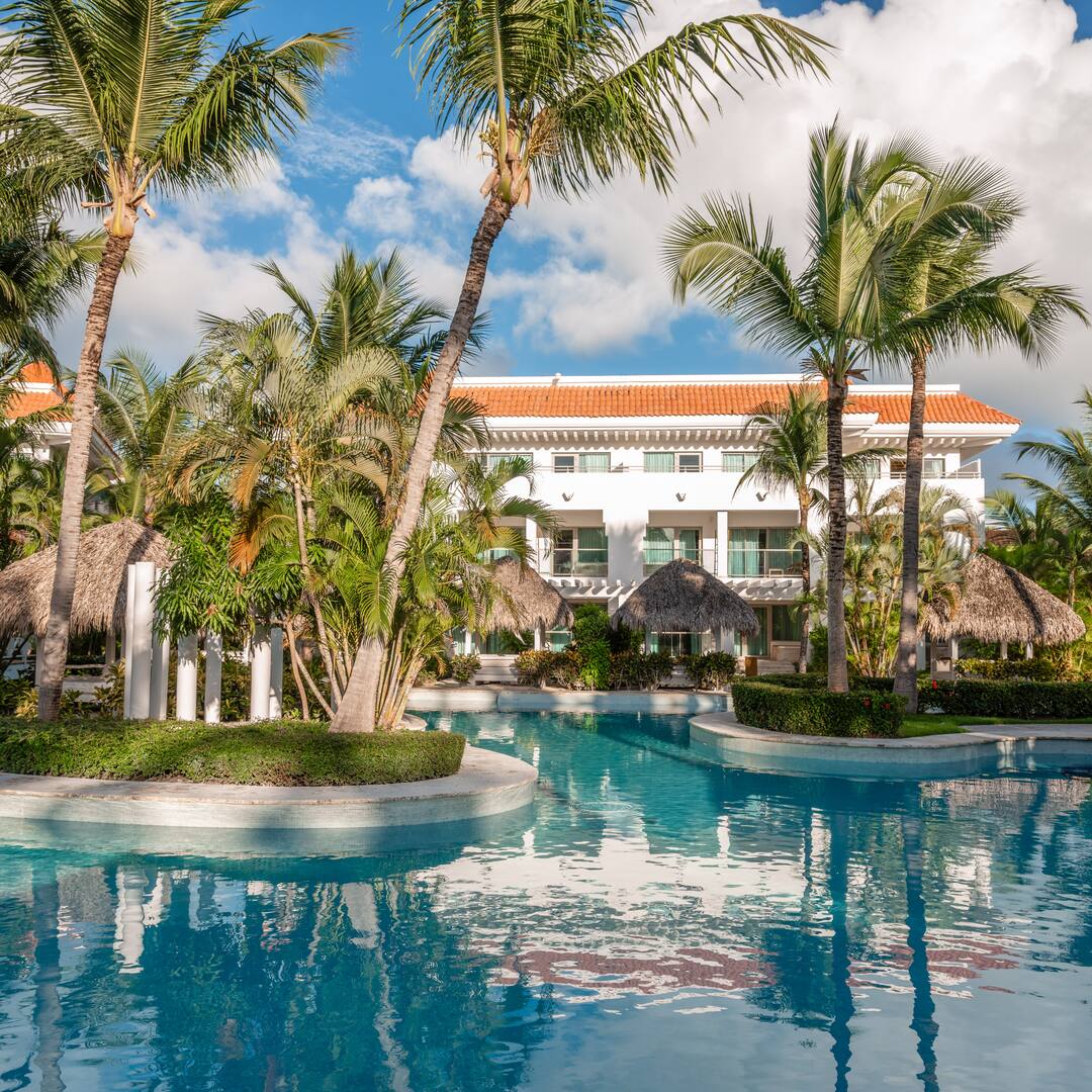 MeliáRewards Facebook ad