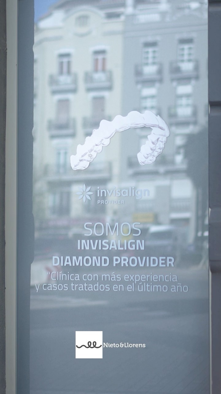 Clínica dental Nieto y Llorens Facebook ad: Uno de los tratamientos más demandados en nuestras…