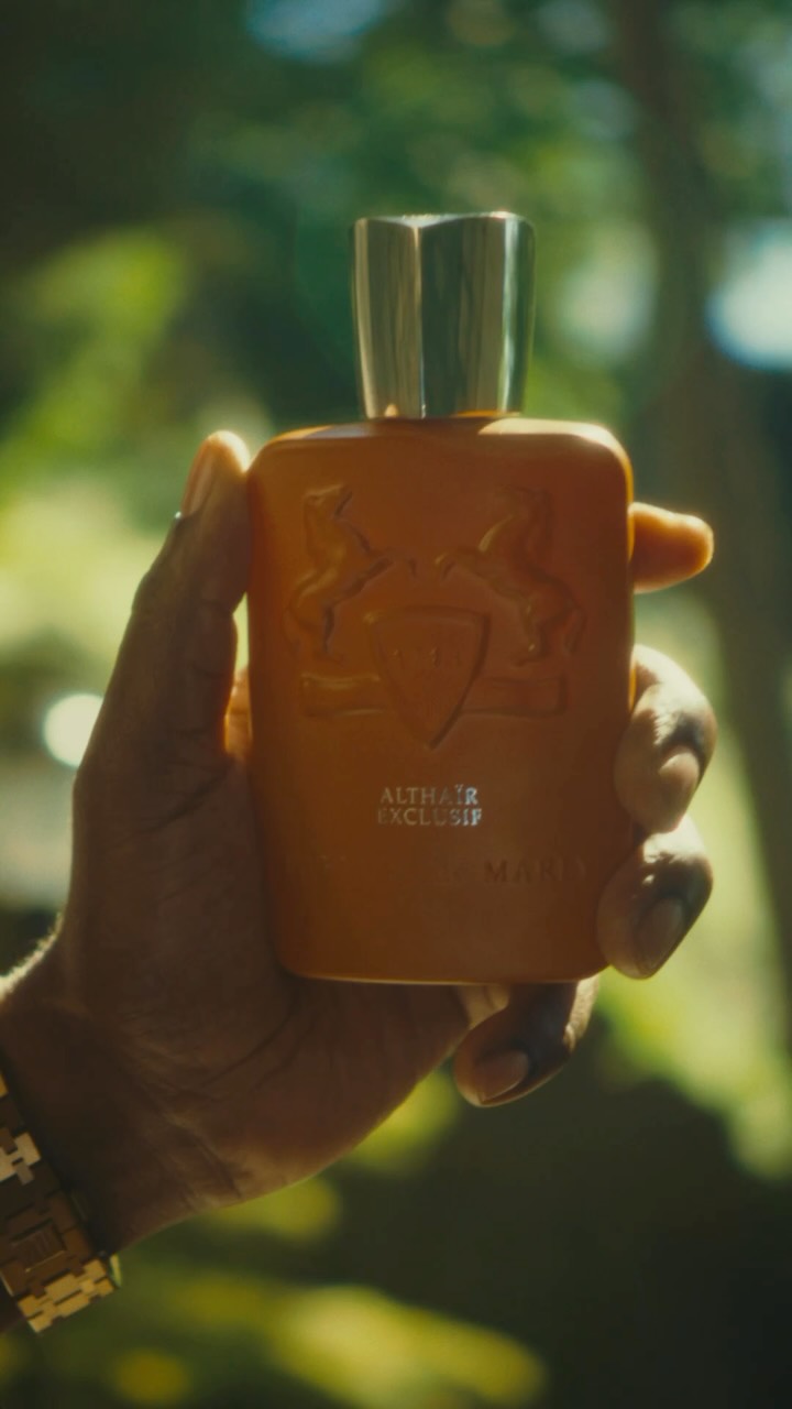 Parfums de Marly Facebook ad: A moment of stillness.