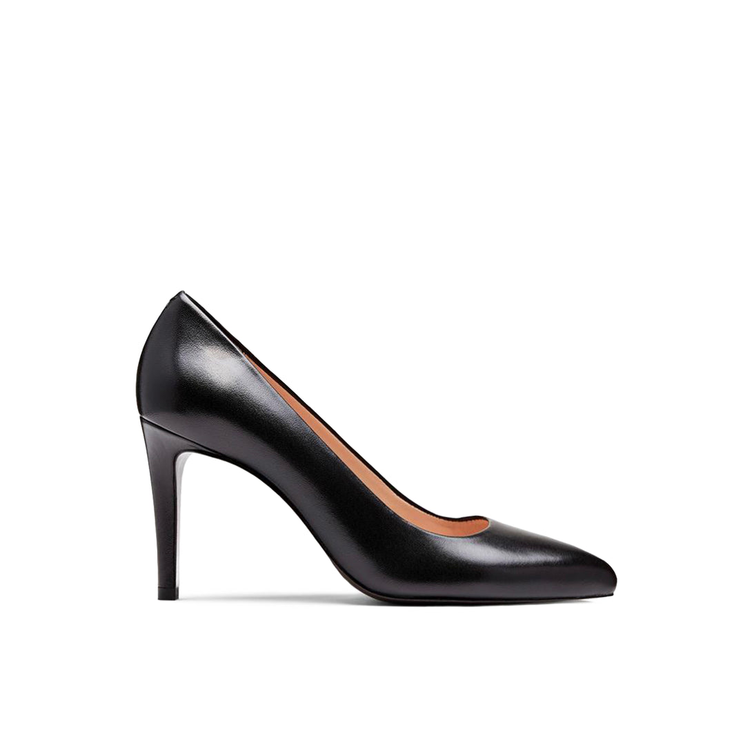 INEZ Facebook ad: Love heels? Want comfort?