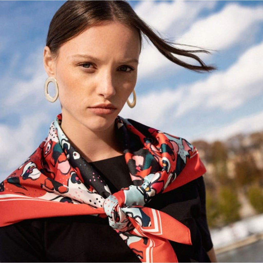 Jane & Co Facebook ad: Deux foulards en un.