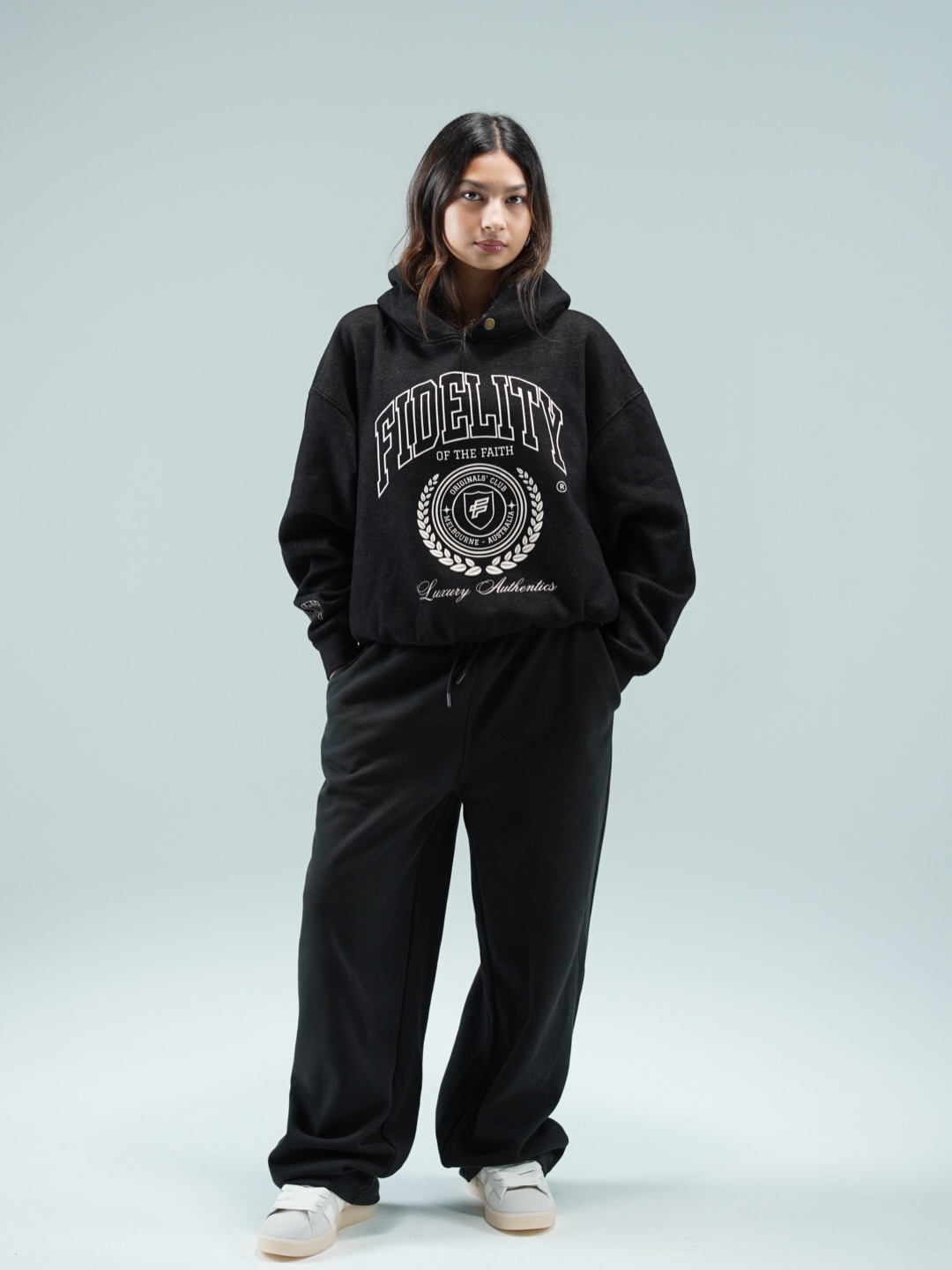 Fidelity Clo Facebook ad: 380G | Oversized Boxy Distressed Retro Black Hoodie.