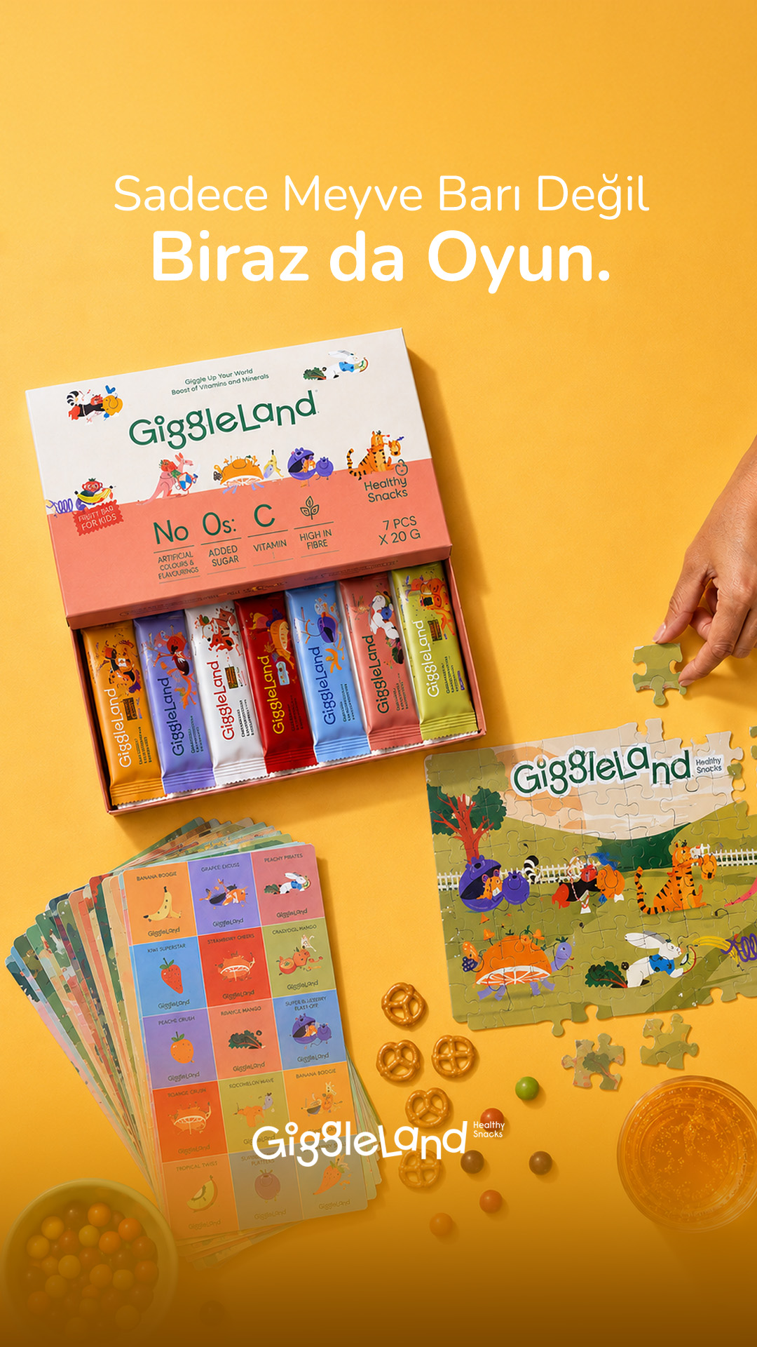Giggleland Snacks Facebook ad: Giggleland kutularında sadece meyve barı yok.