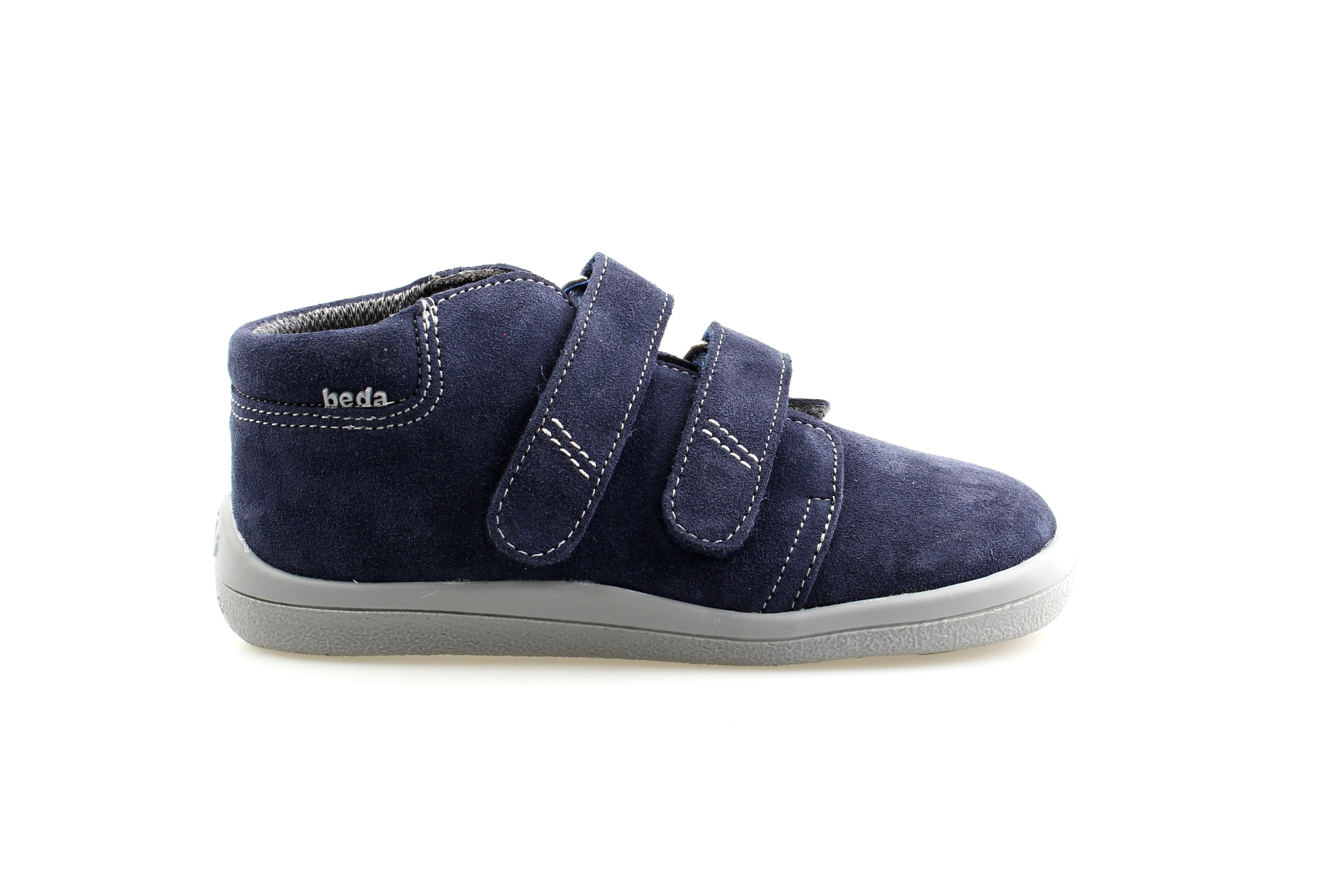 Footic Facebook ad: Barefoot shoes with love from the heart of…