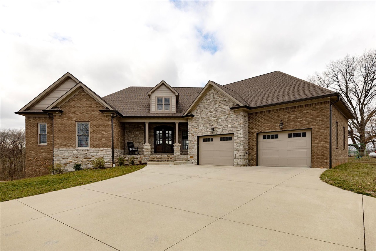 Coldwell Banker Legacy Group - Bowling Green Facebook ad: Open houses this weekend in Bowling Green!
