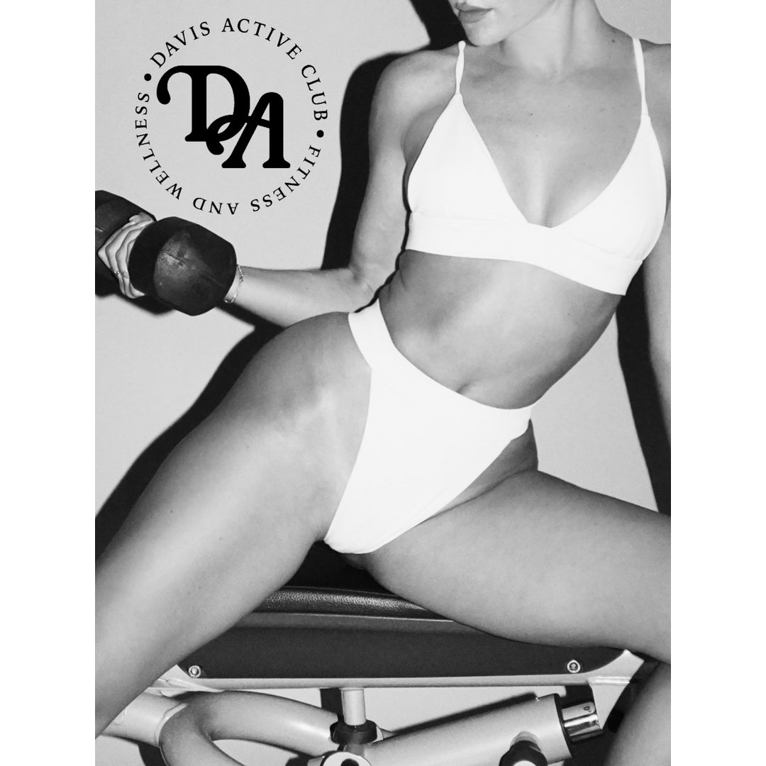Davis Active Facebook ad: Form-flattering, thoughfully made silhouettes by Casi Davis.