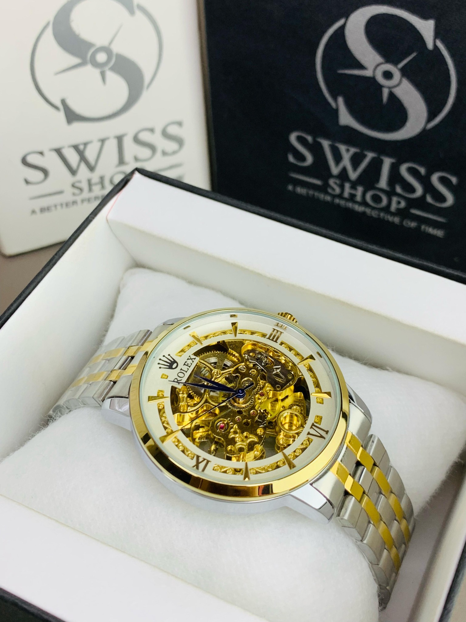SwissShop.pk Facebook ad from Dec 15, 2025