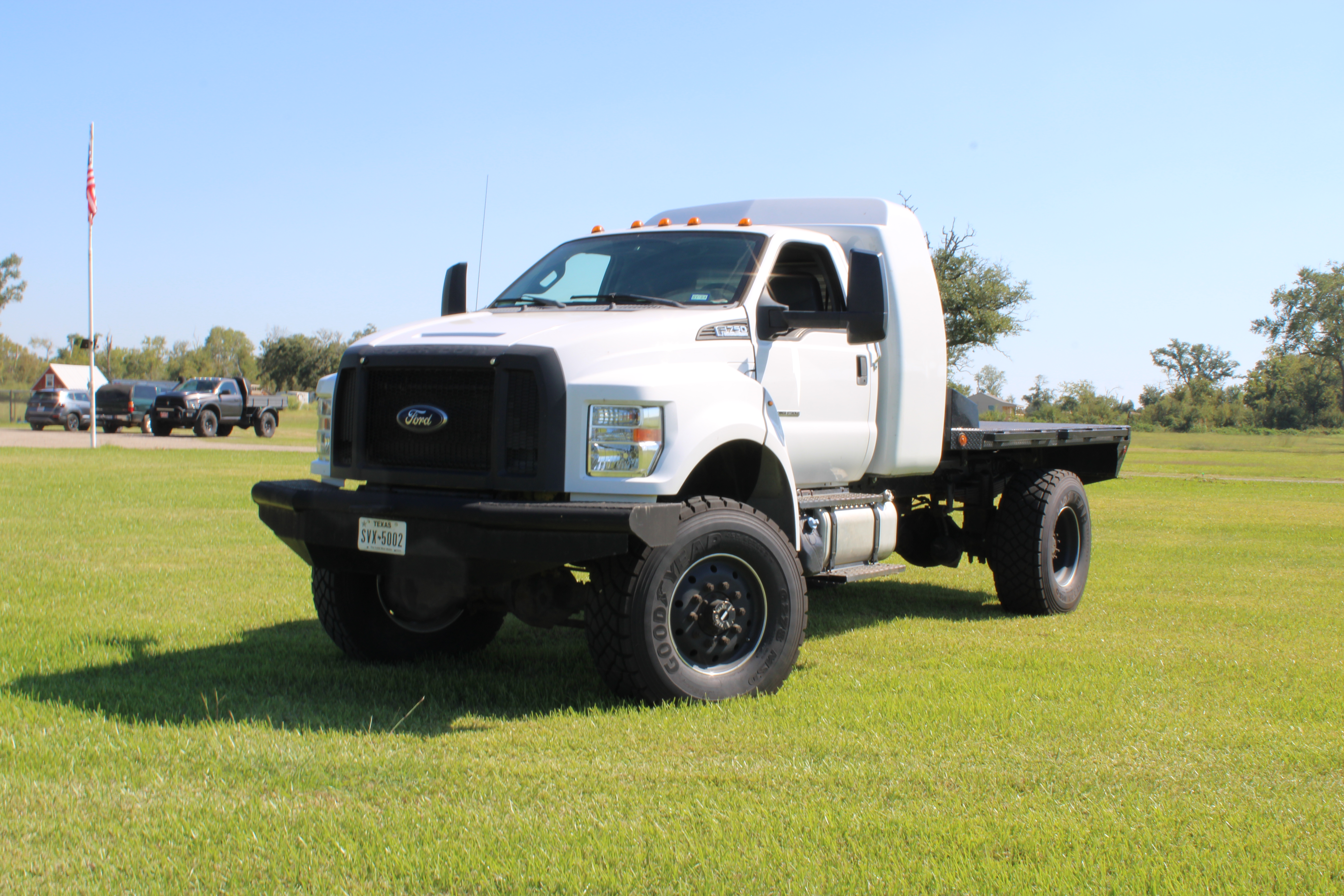 Garage: Buy & Sell Vehicles & Equipment Facebook ad