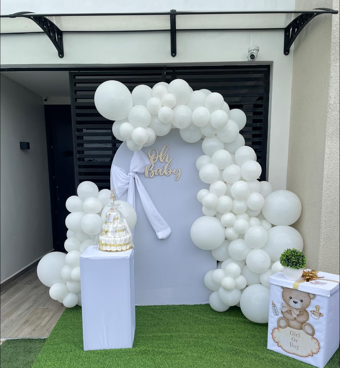 Magical creations decor Facebook ad: Hallo Lovies