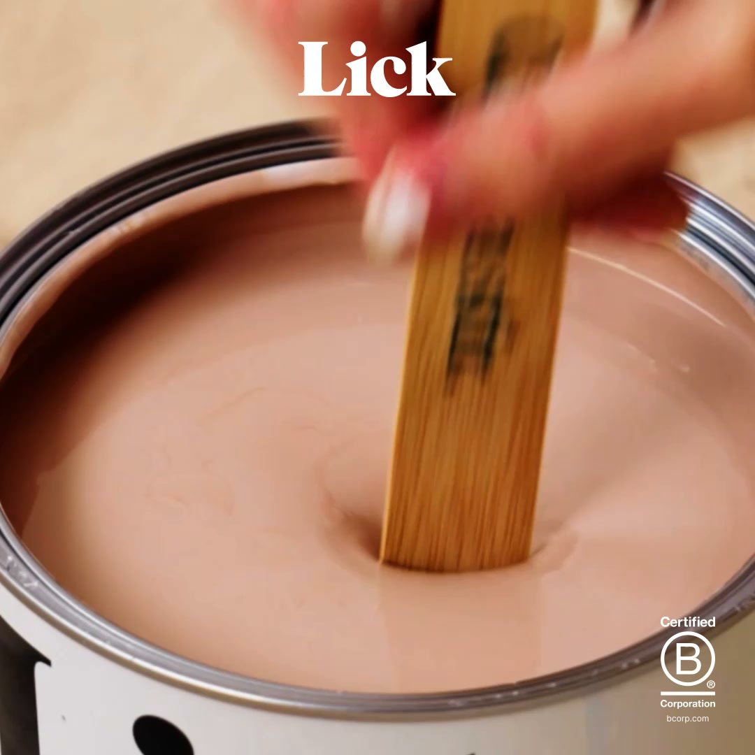 Lick Facebook ad: High-quality paint