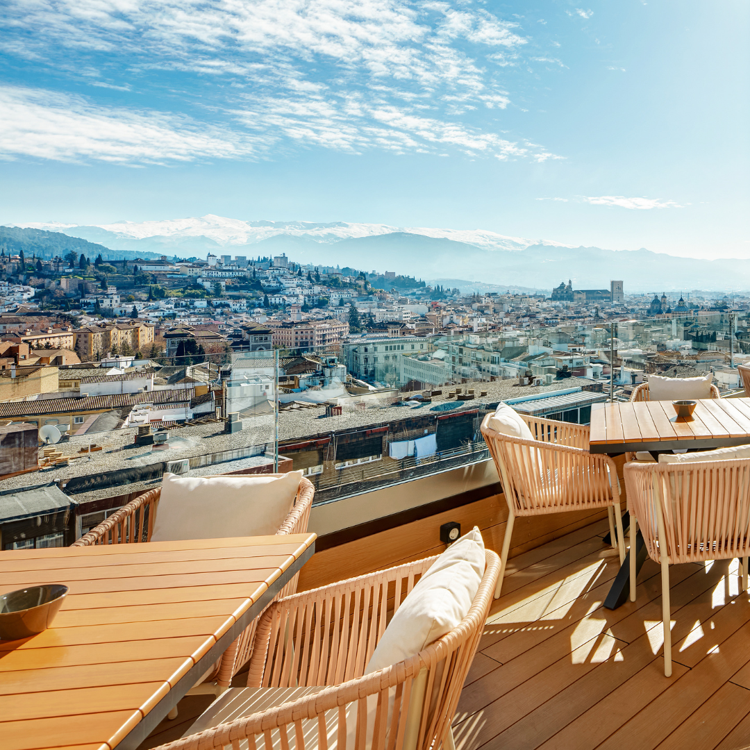 Sercotel Facebook ad: ¿Buscando el hotel ideal?