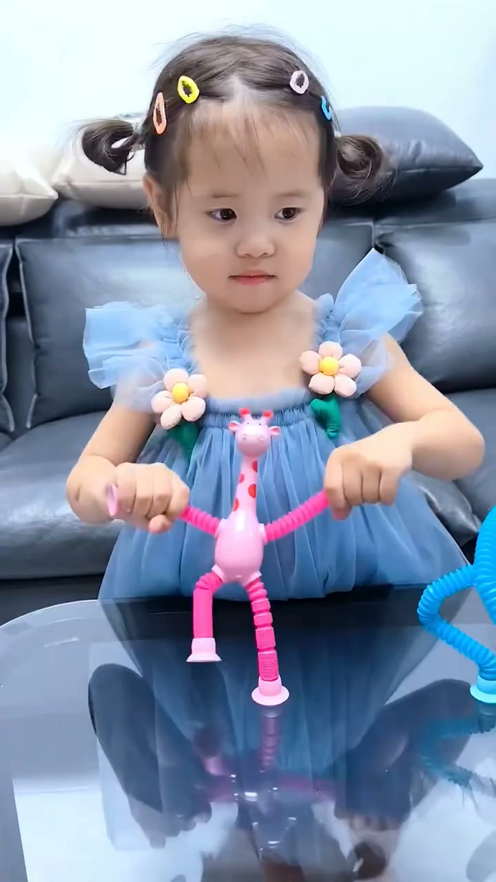 Trendy Toys Facebook ad: The Toy Kids Can't Put Down