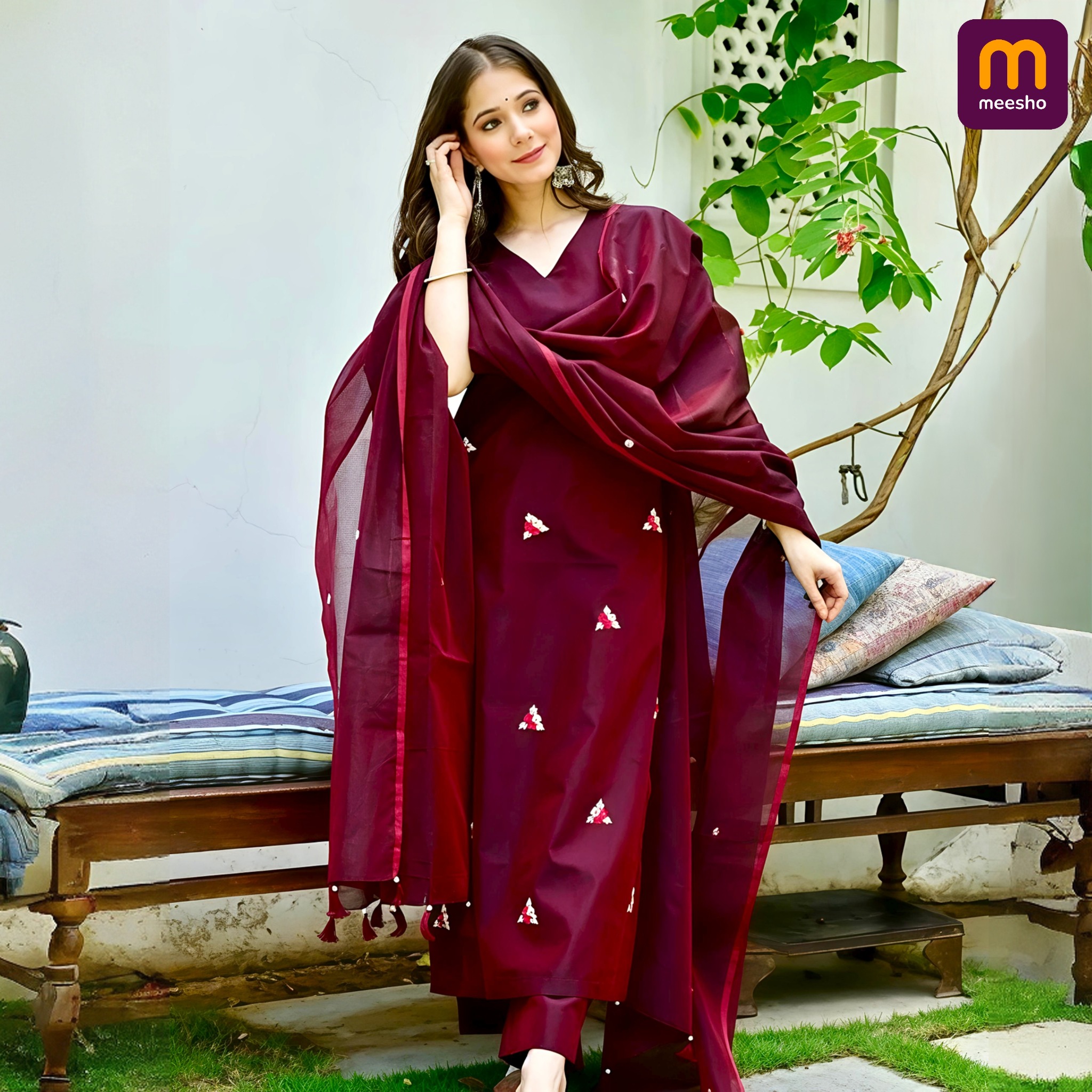 MegaDeals Store Facebook ad