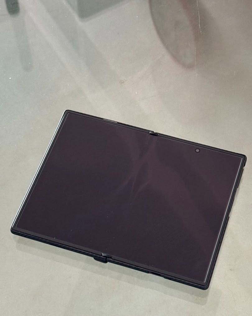 Changwan Harm Facebook ad: Samsung Galaxy Z Fold8 Ultra / Galaxy Z Fold8