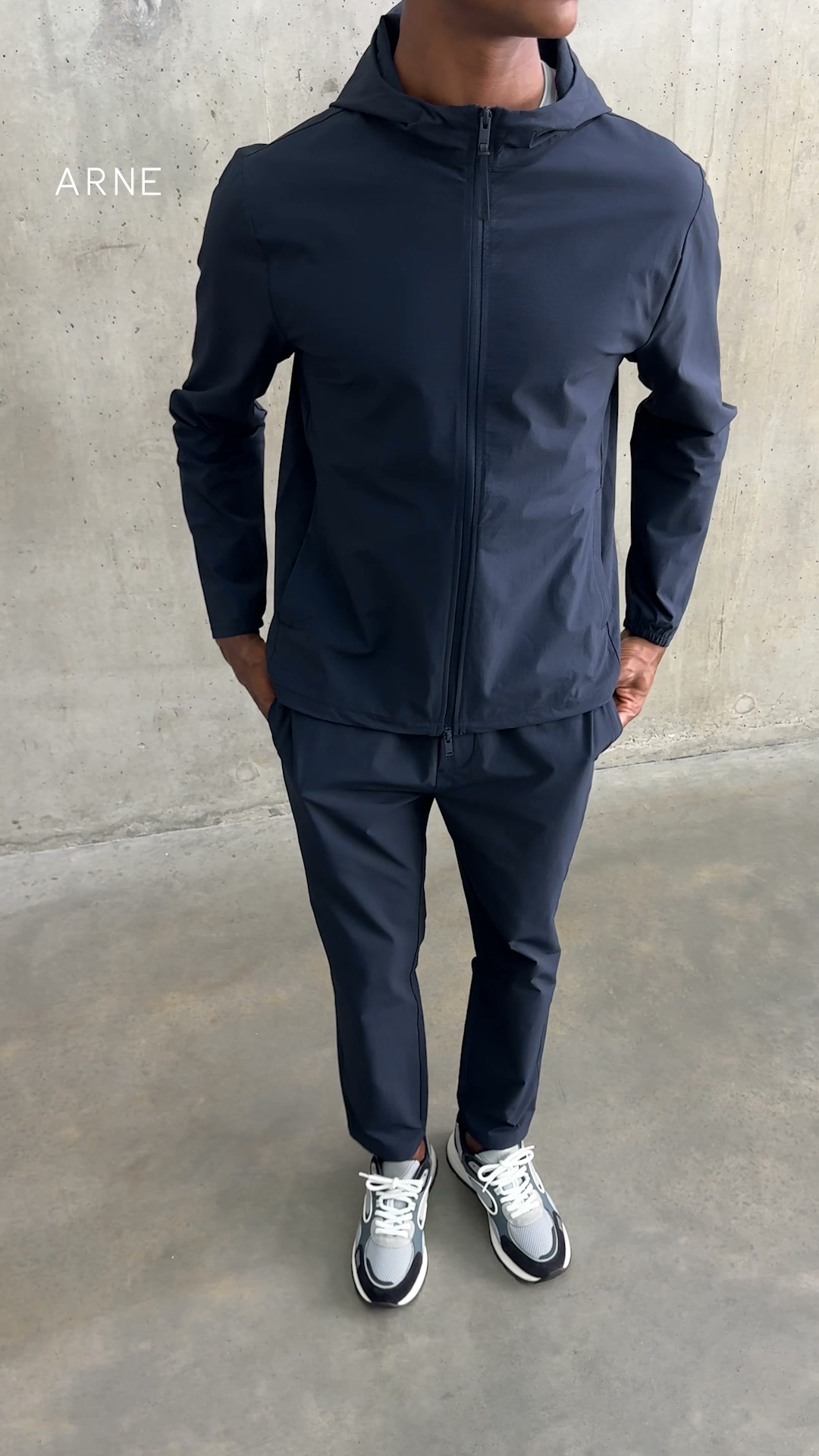 Arne Facebook ad: ARNE ACTIVEWEAR