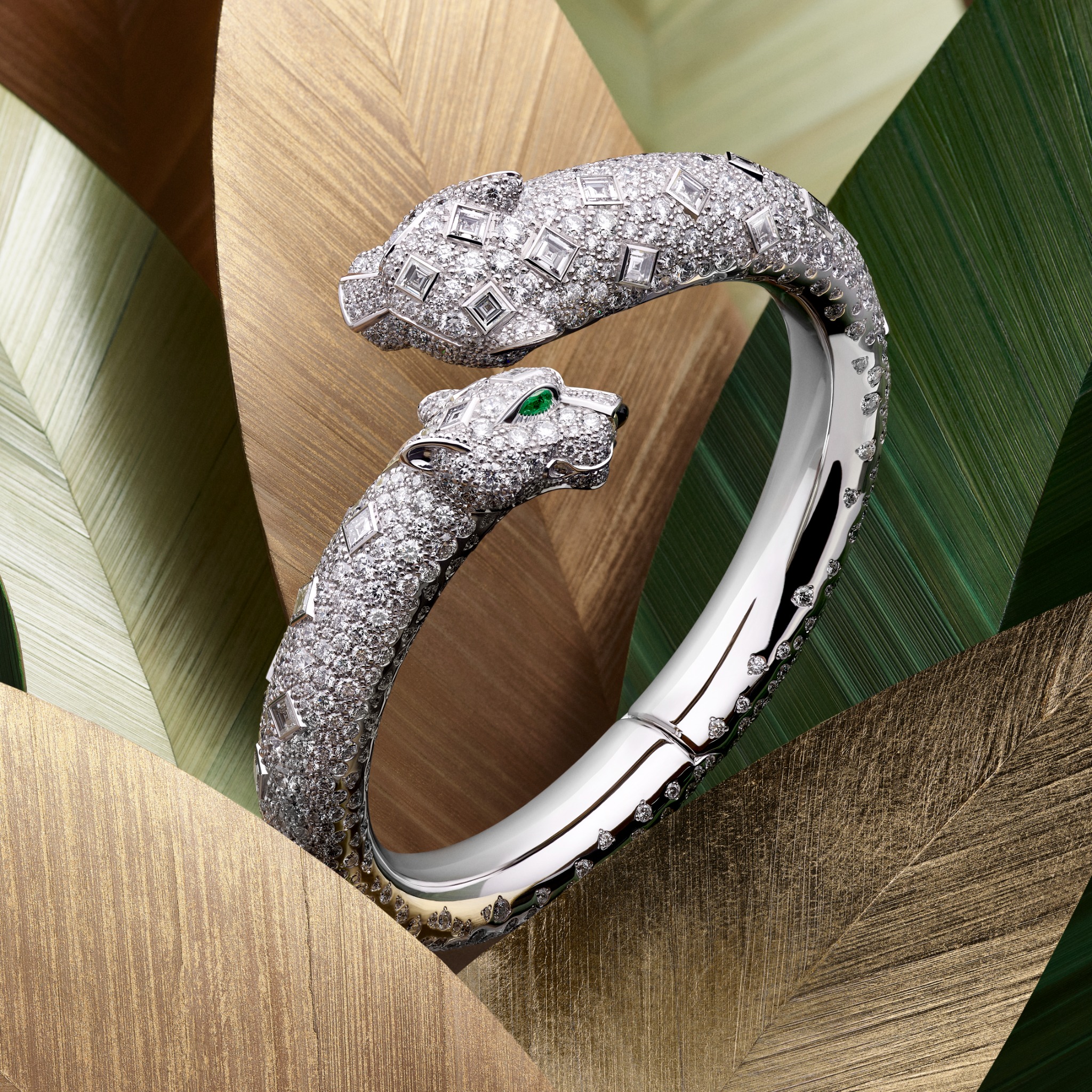 Cartier Facebook ad: An hommage to the Métiers d'Art, straw marquetry…