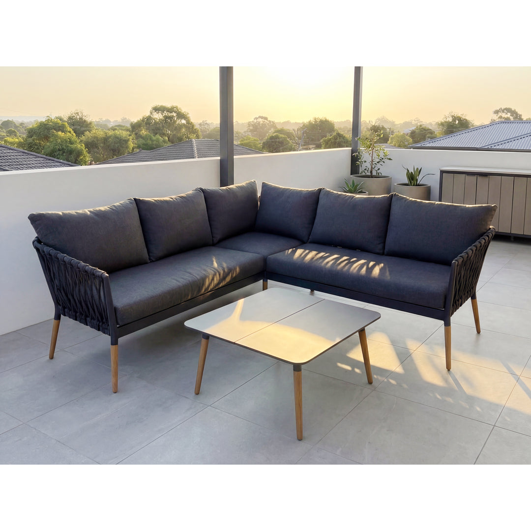 Outdoor Furniture Warehouse Facebook ad