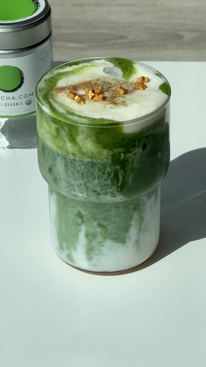 Matcha.com Facebook ad: getting into the autumn mood with a pumpkin…
