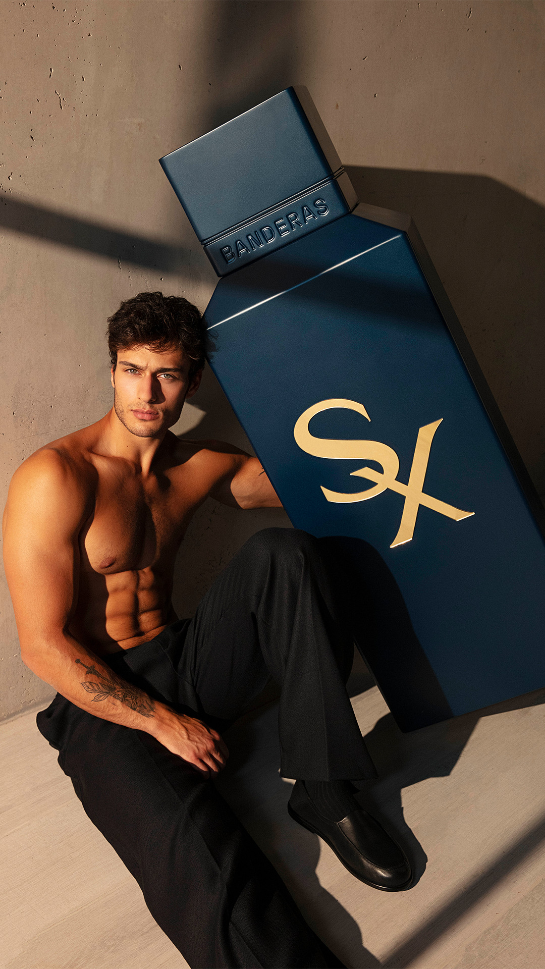 Antonio Banderas Perfumes Facebook ad: Nuevo Seduction X