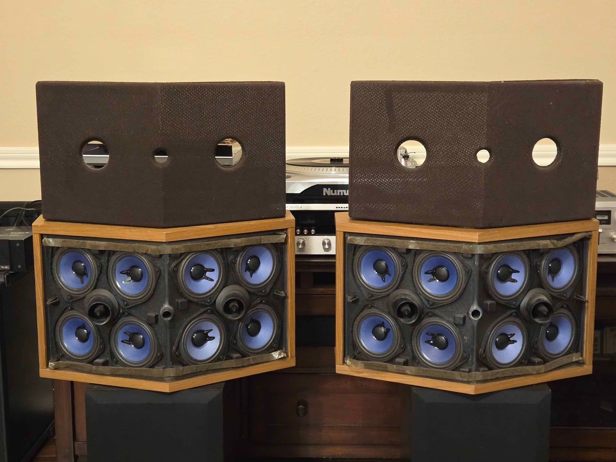 Jordan Kreft Facebook ad: Complete McIntosh MA 5100 / Bose 901 Series V Vintage…